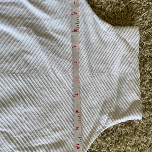 Athleta workout white top. Xs - Picture 4 of 6